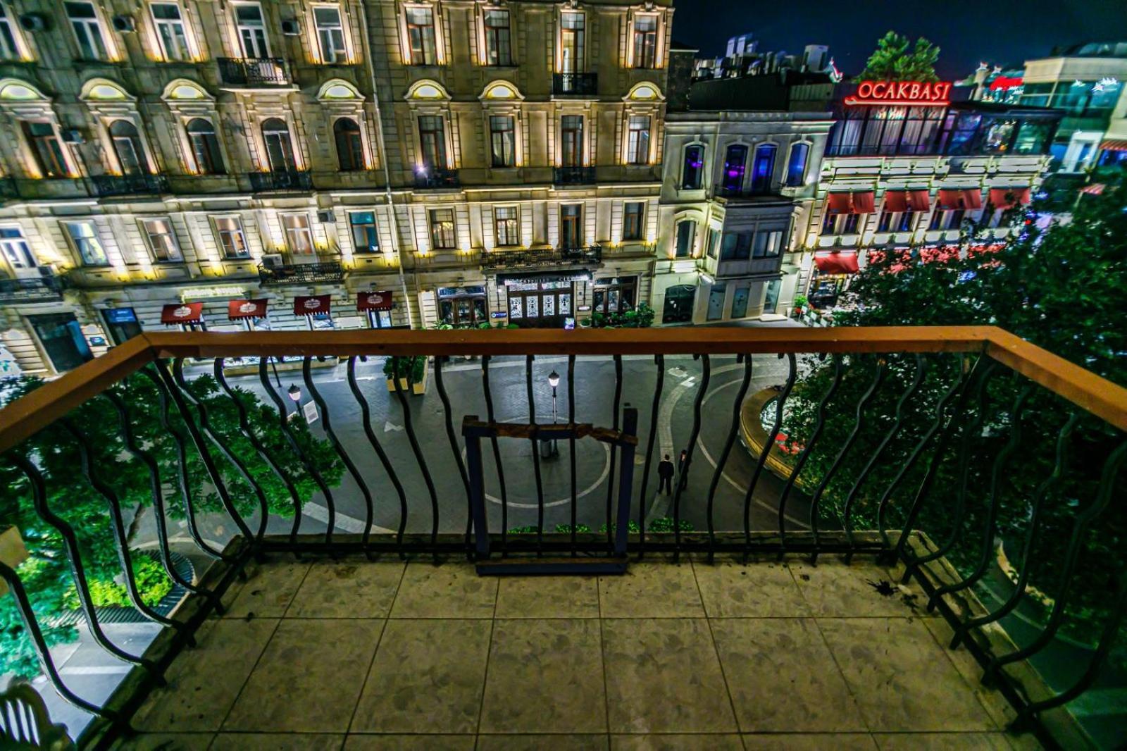 Apartment Corner Baku Bagian luar foto